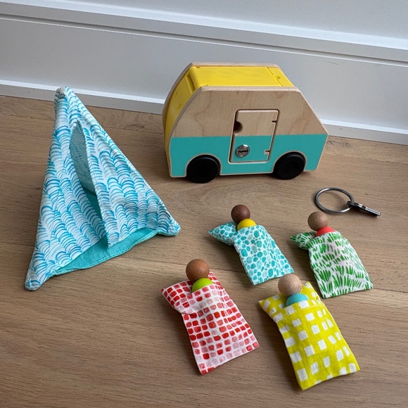 Lovevery - "Wooden Camper" & "Van Go Outdoor Adventure" from The Free Spirit, 2 - Picture 1 of 5